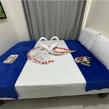 位于马拉特的公寓套间 马尼拉 外观 照片
