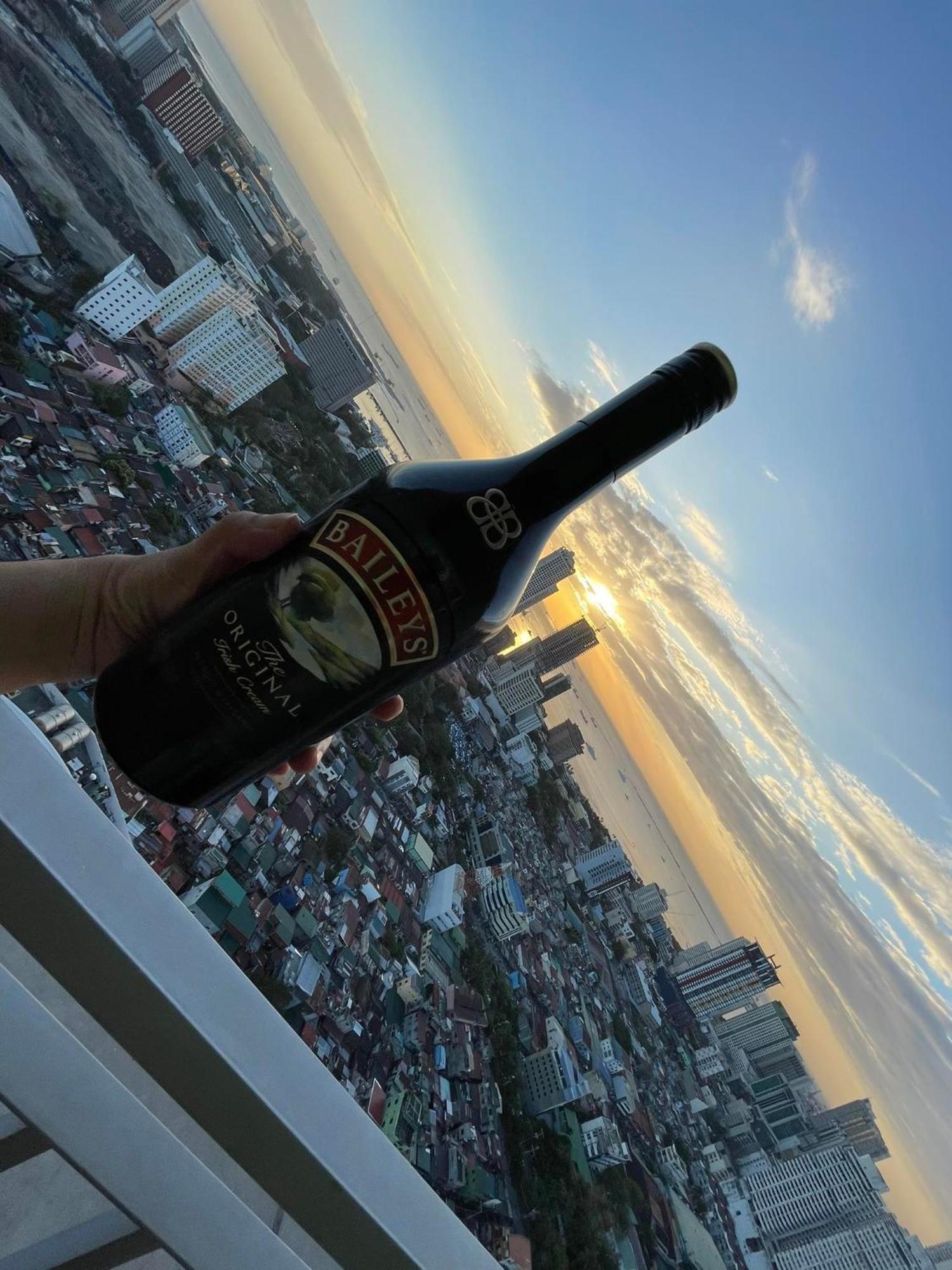 位于马拉特的公寓套间 马尼拉 外观 照片