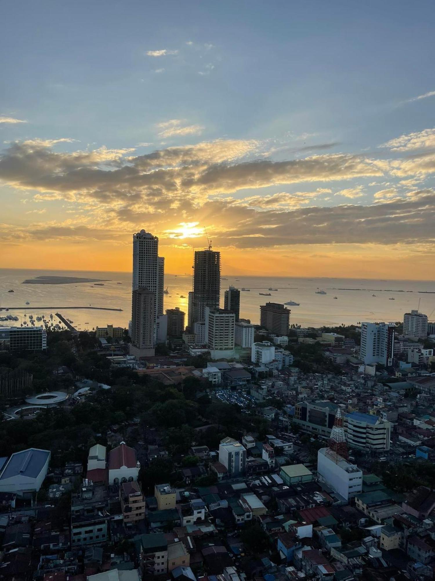 位于马拉特的公寓套间 马尼拉 外观 照片